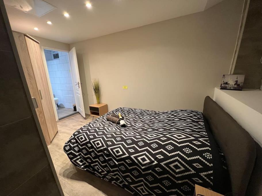 Les 4 Chenes - T2 Refait A Neuf Apartment Le Pont-de-Beauvoisin Екстериор снимка